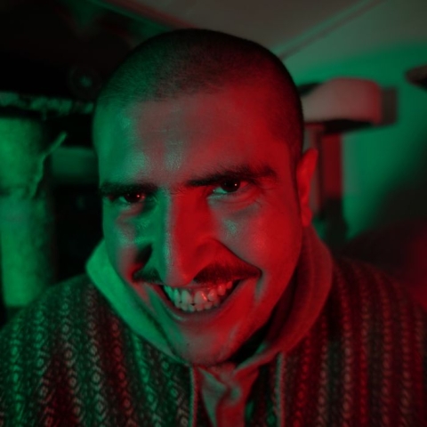 Fotografía de El Kalvo sonriendo